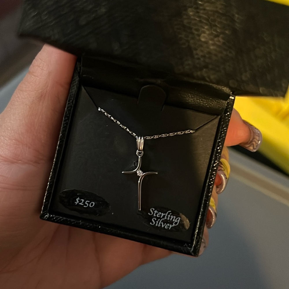Macys Cross Pendant Necklace with Diamond in Sterling Silver new in box
